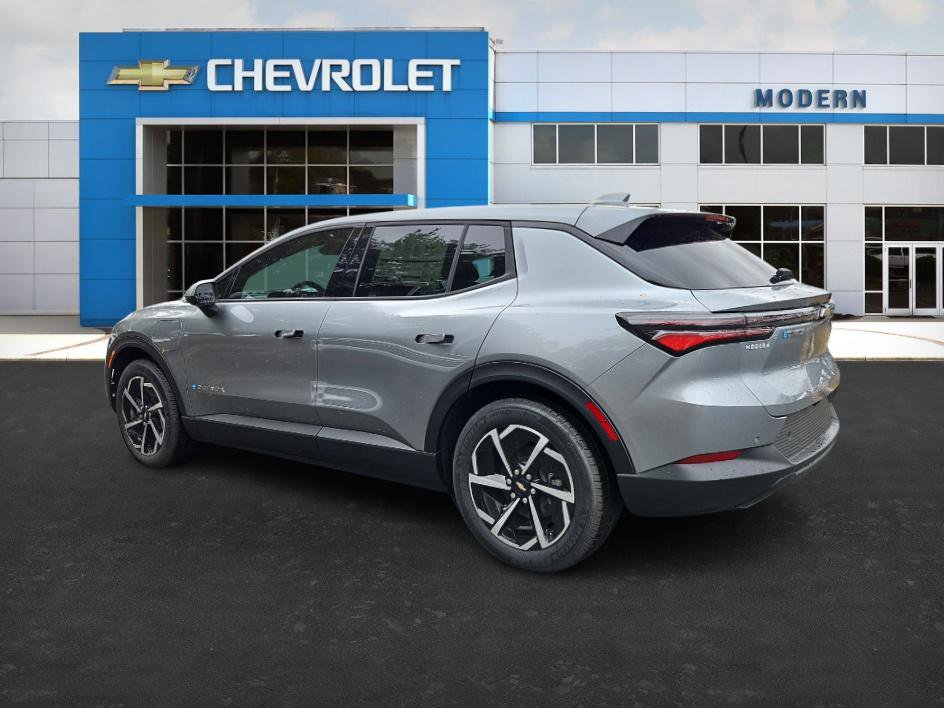 2025 Chevrolet Equinox EV 1LT photo 3