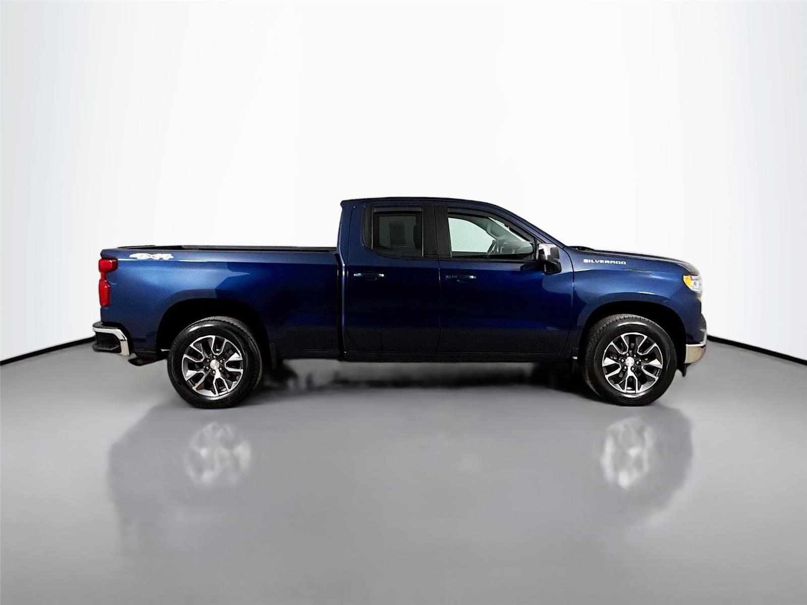2022 Chevrolet Silverado 1500 LT photo 9