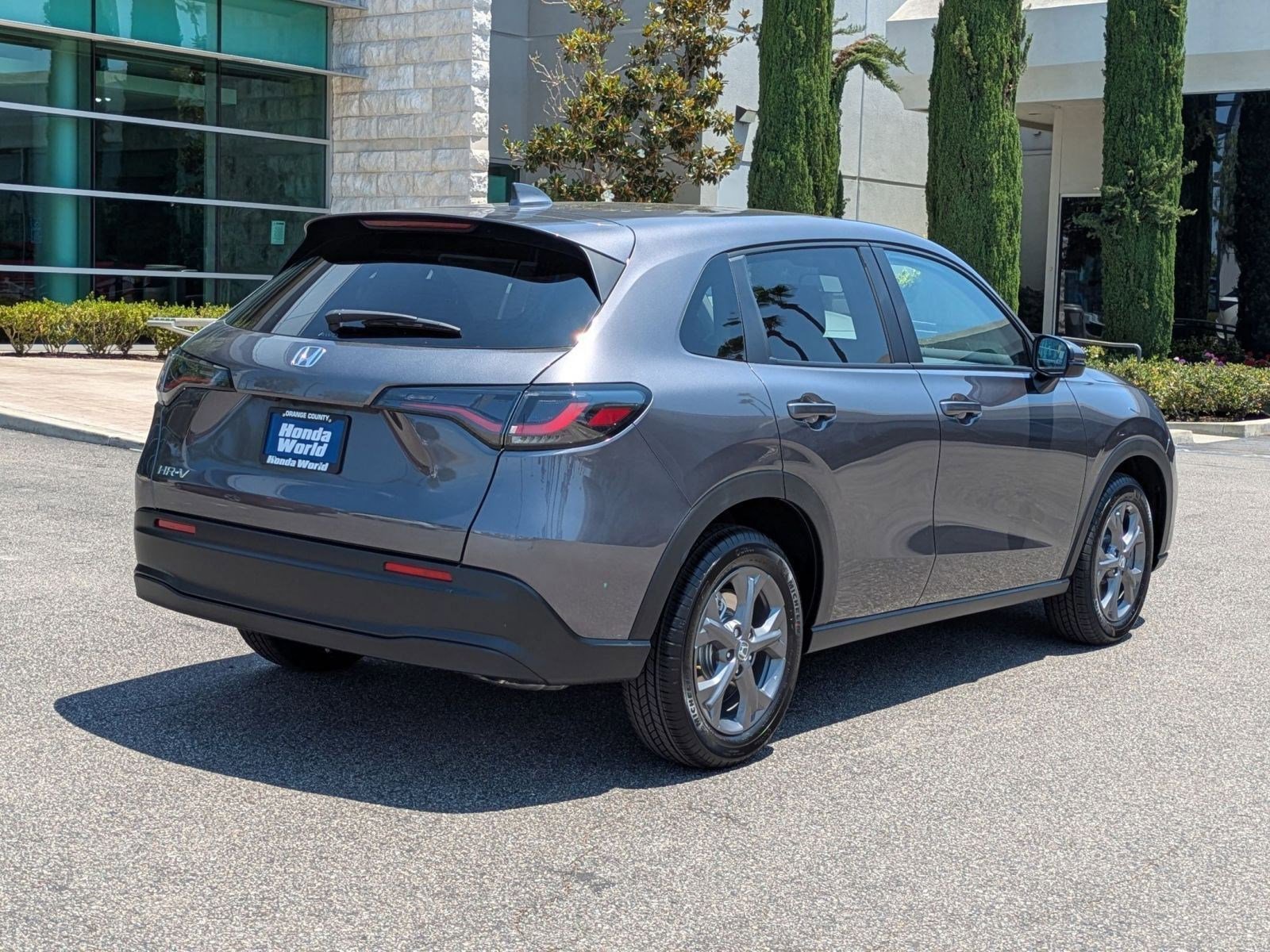 2026 Honda HR-V LX photo 4