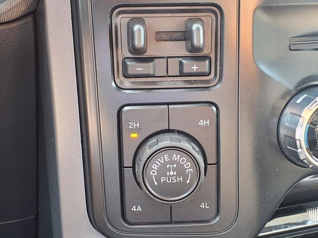 2025 Ford F-150 Lariat photo 11
