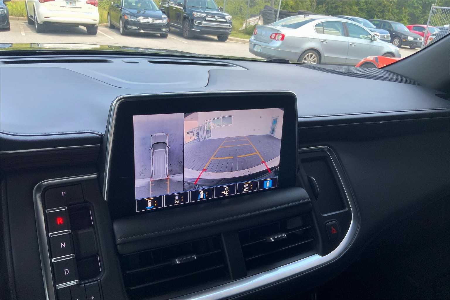 2021 Chevrolet Tahoe LT photo 28