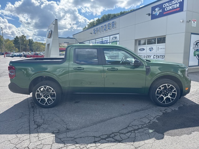 2025 Ford Maverick Lariat photo 3