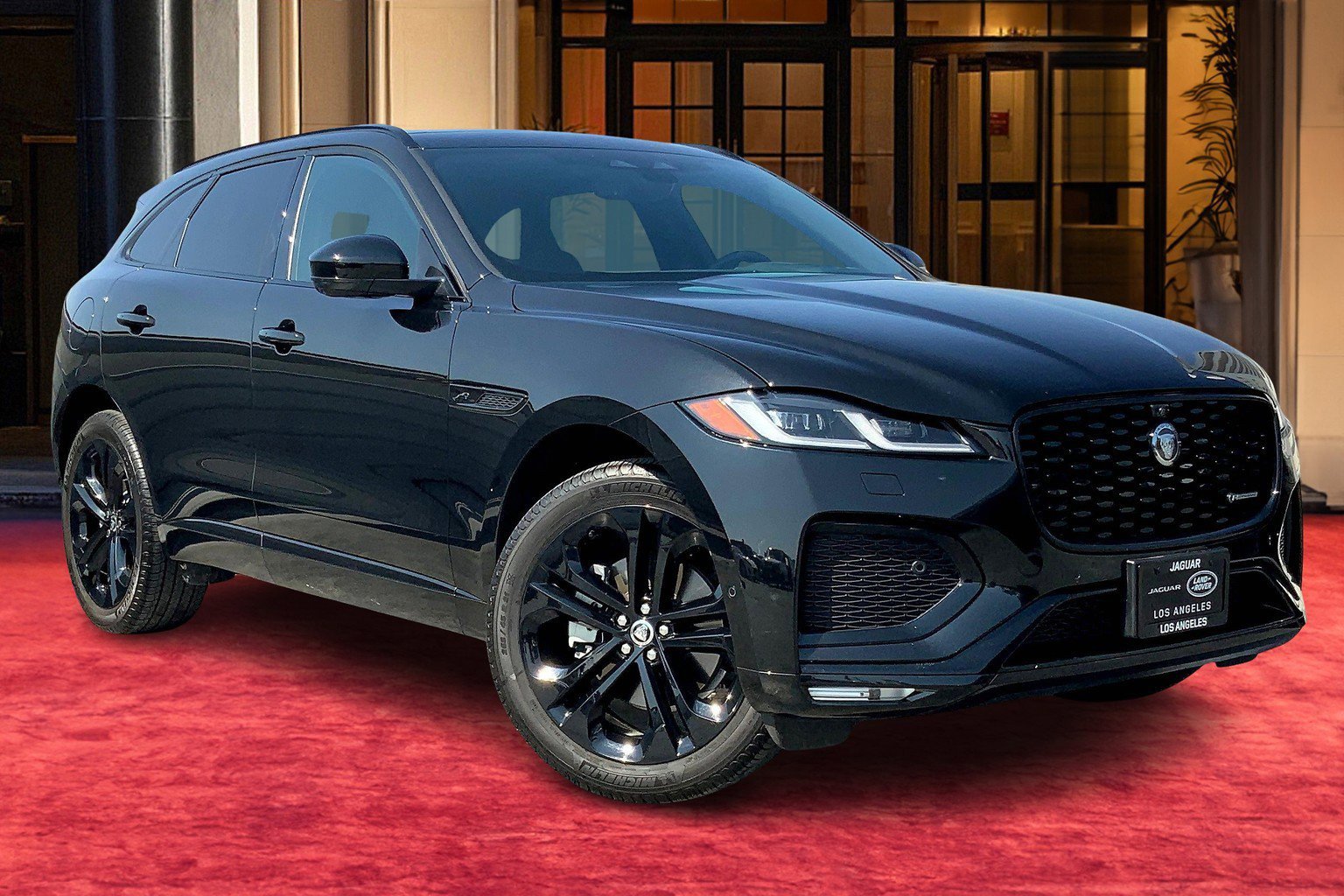 2025 Jaguar F-PACE P250 R-Dynamic S photo 8