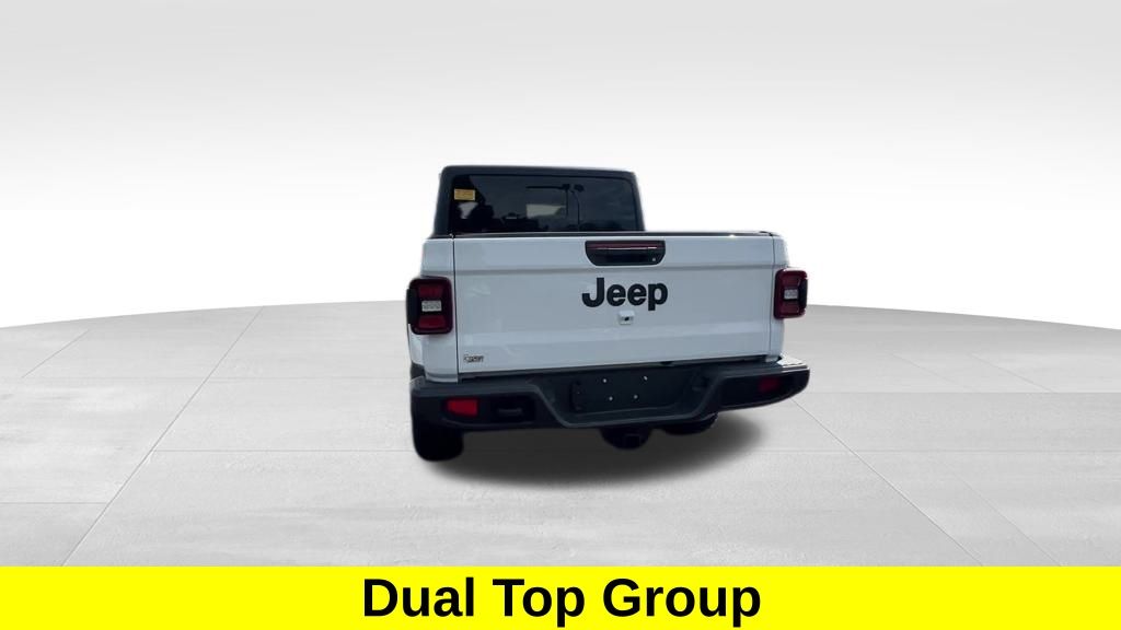 2024 Jeep Gladiator Willys photo 5
