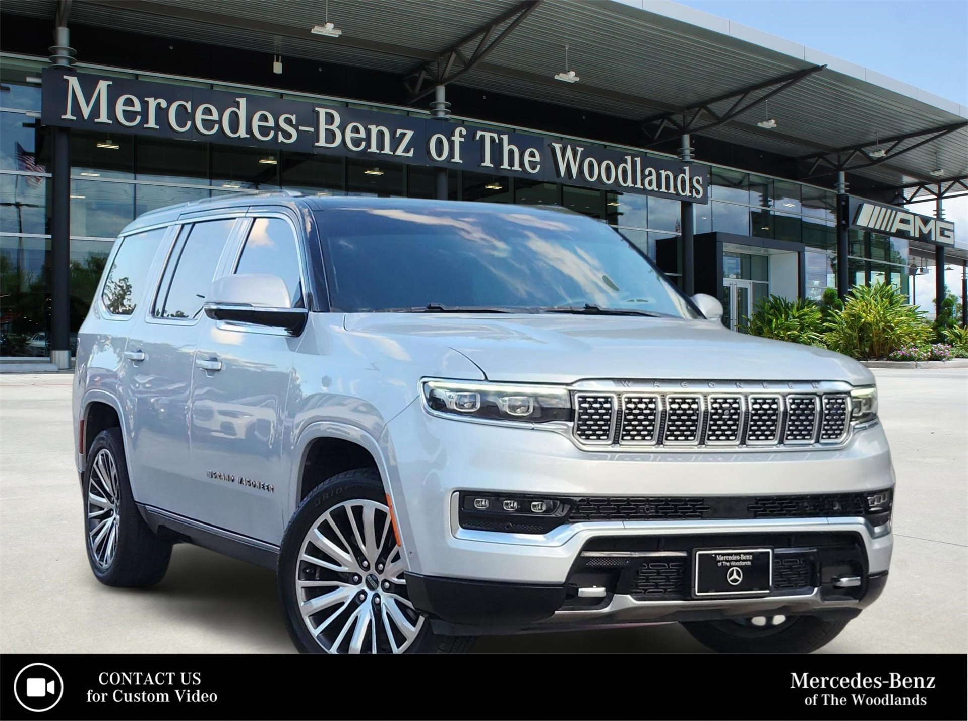 2022 Jeep Grand Wagoneer Series III's photo