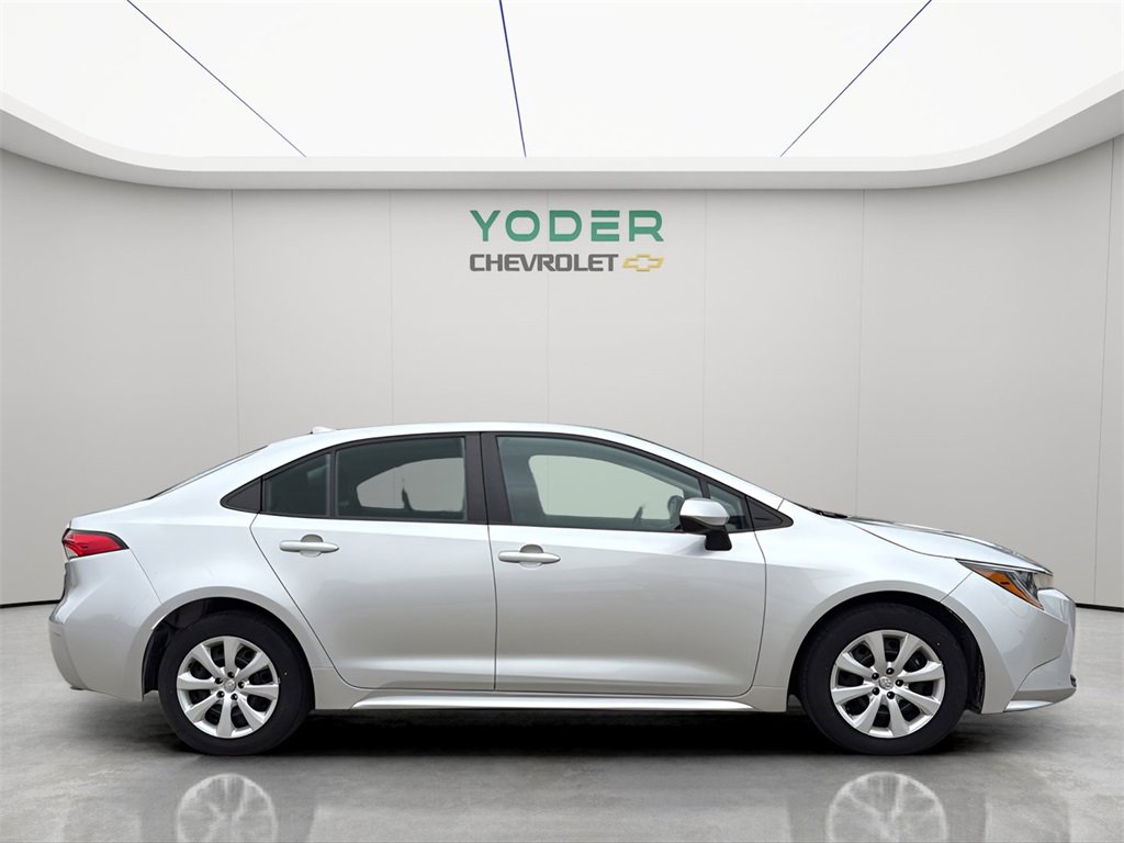 2023 Toyota Corolla LE photo 4