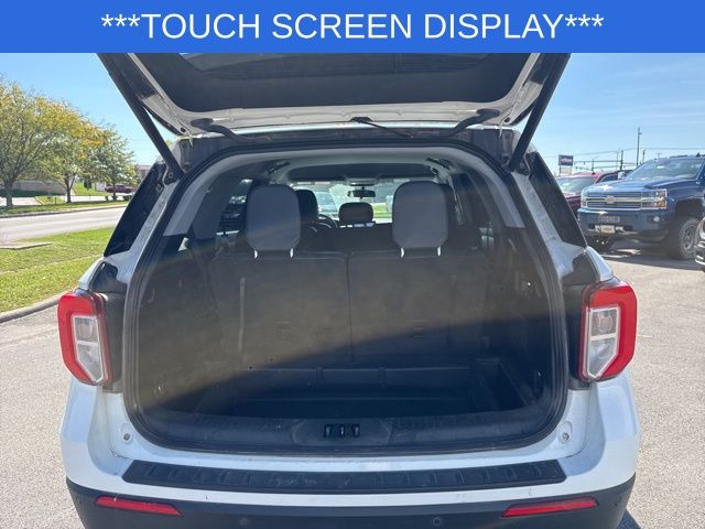 2021 Ford Explorer XLT photo 3