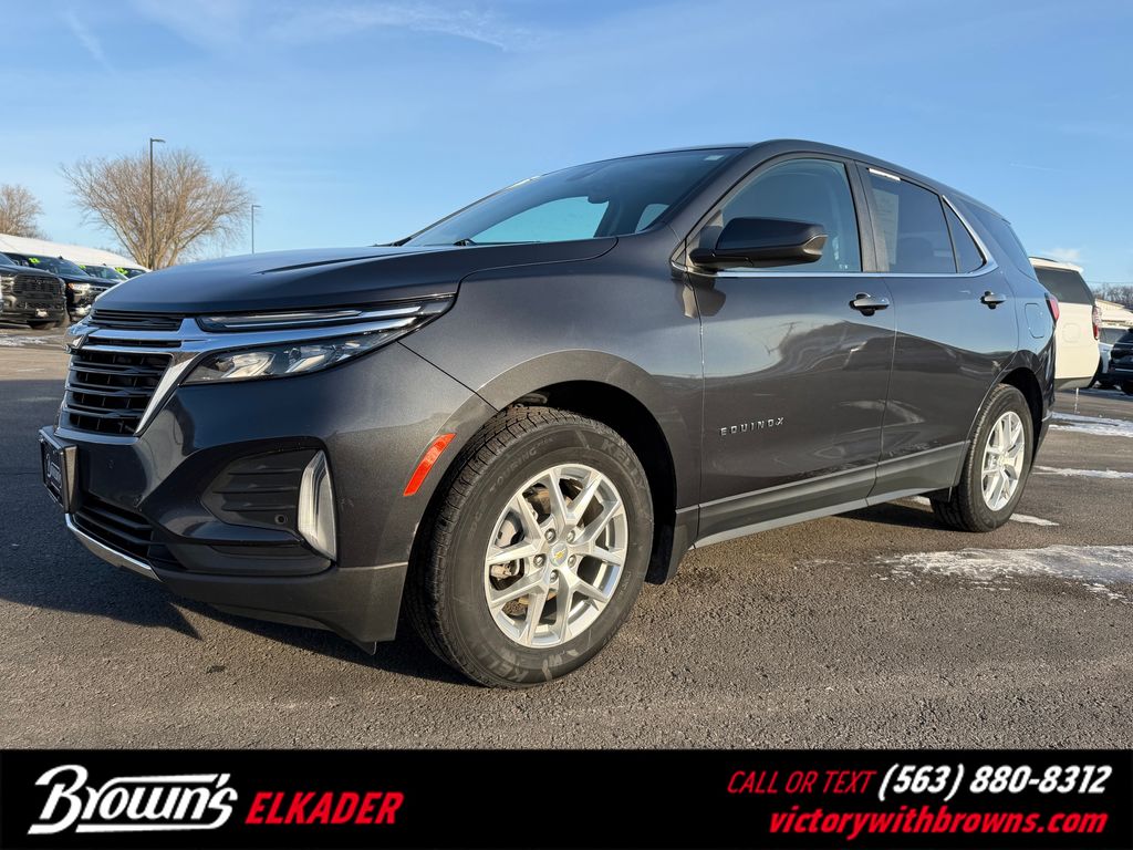 2022 Chevrolet Equinox LT's photo