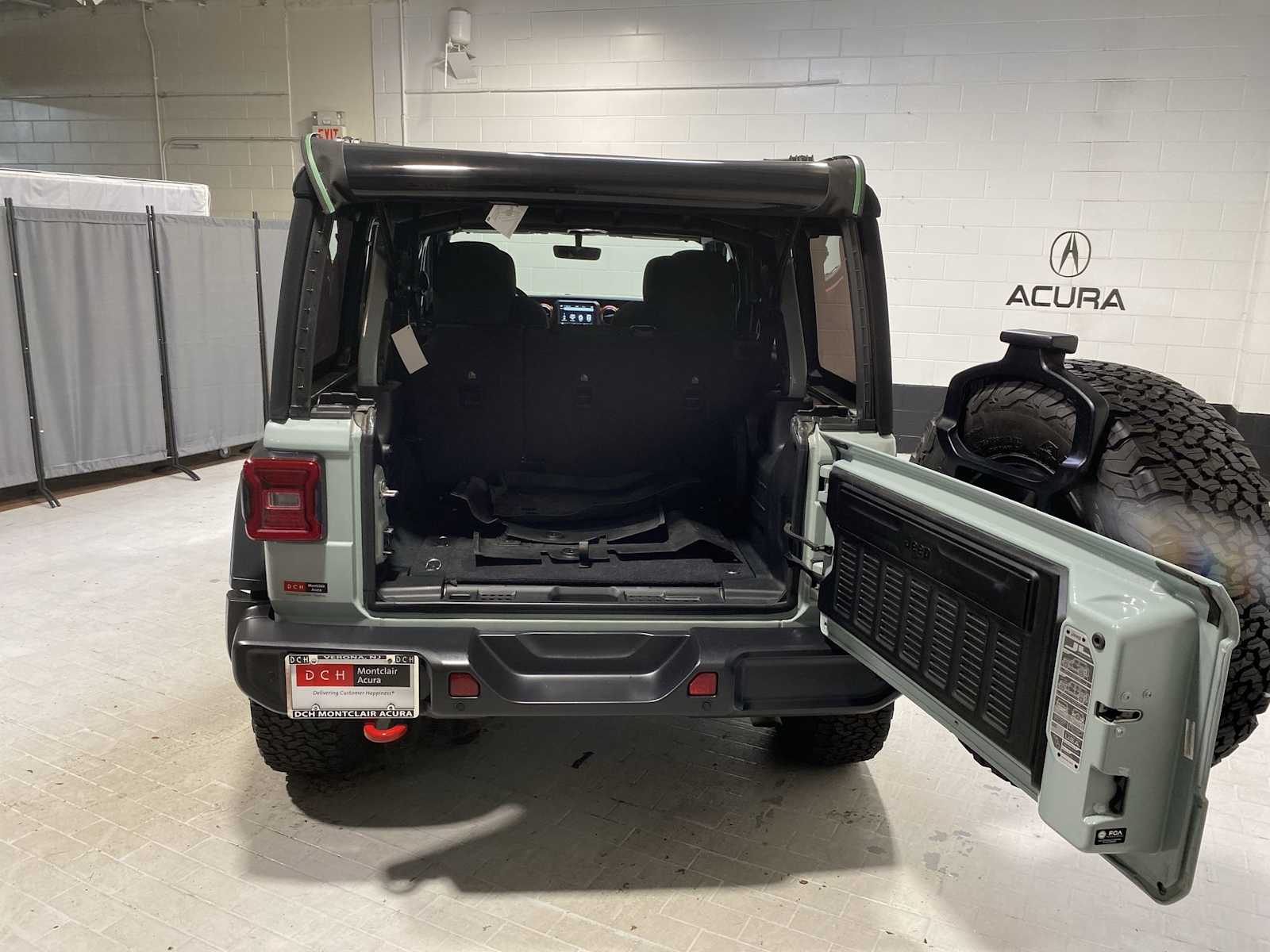 2023 Jeep Wrangler Rubicon photo 19