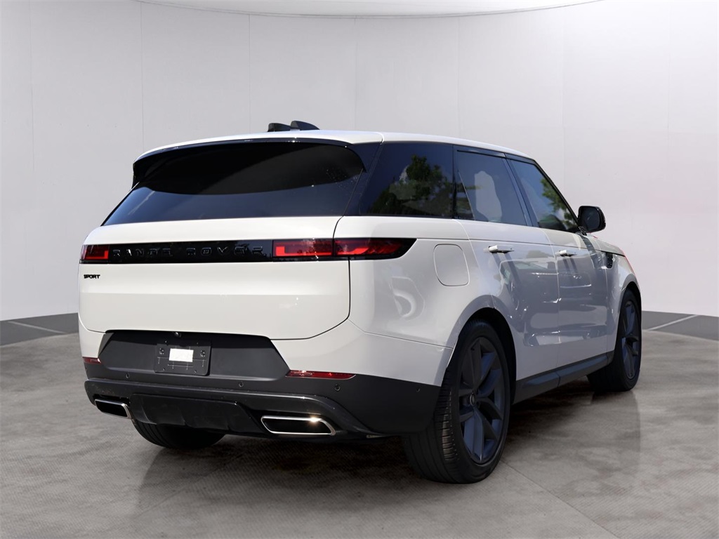 2024 Land Rover Range Rover Sport SE photo 5