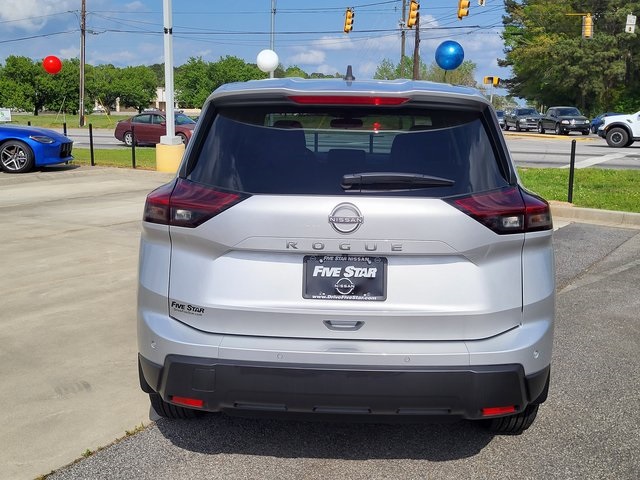 2025 Nissan Rogue S photo 3