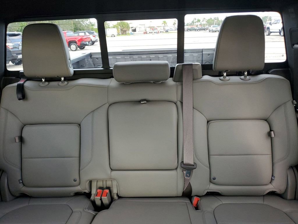 2021 Gmc Sierra SLT photo 13
