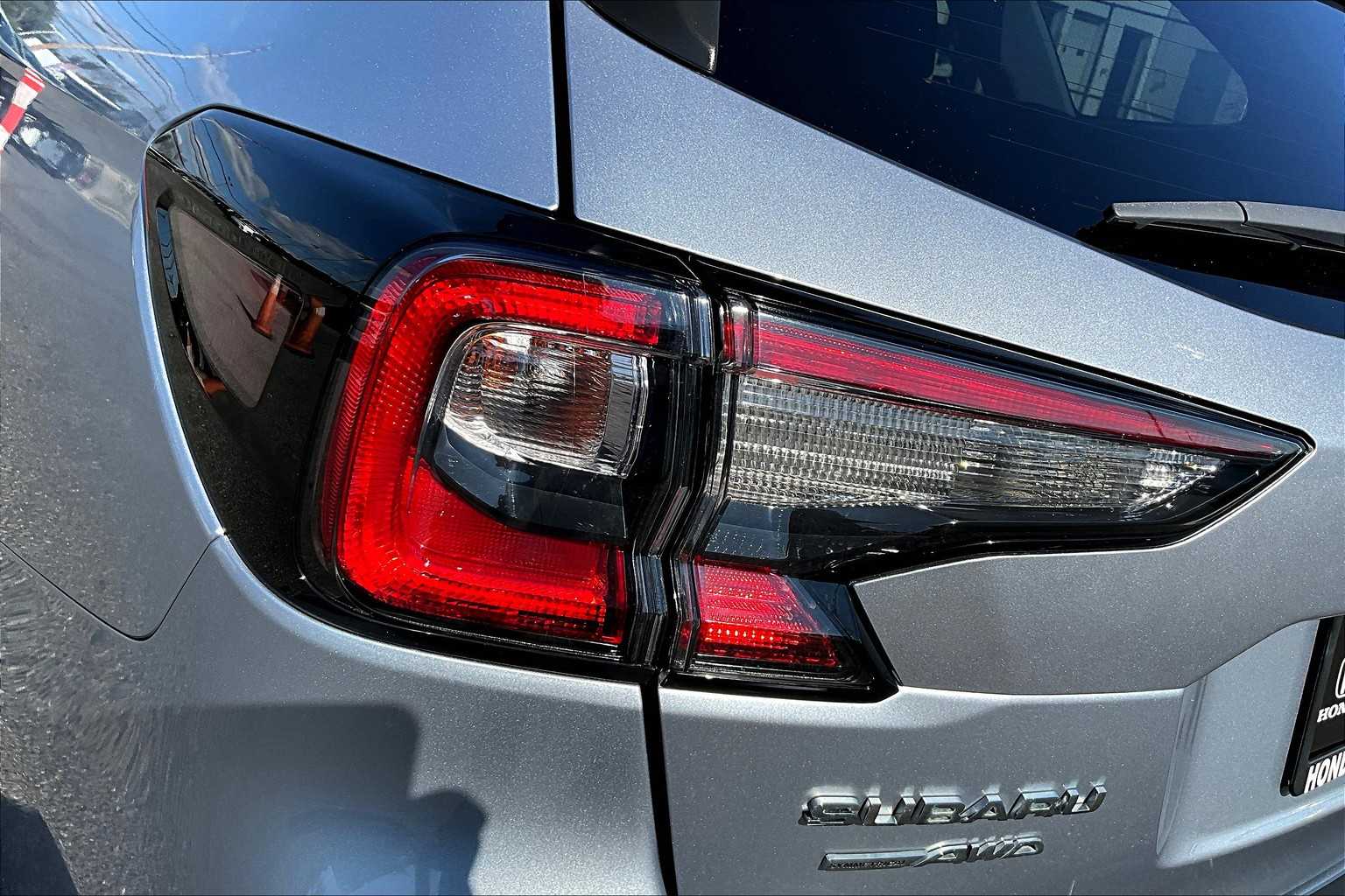 2022 Subaru Outback Premium photo 28