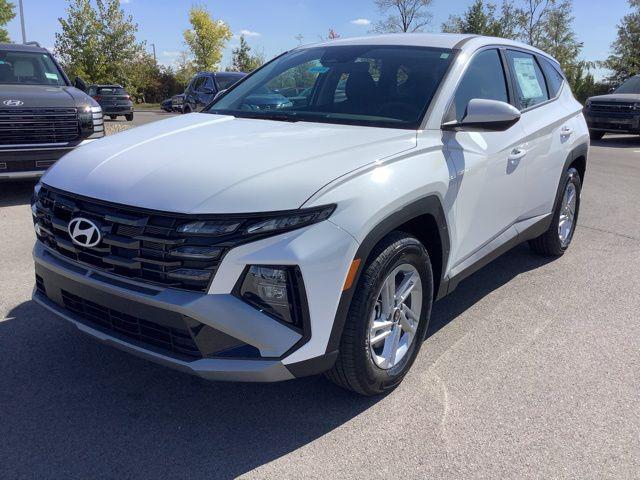 2026 Hyundai Tucson SE's photo