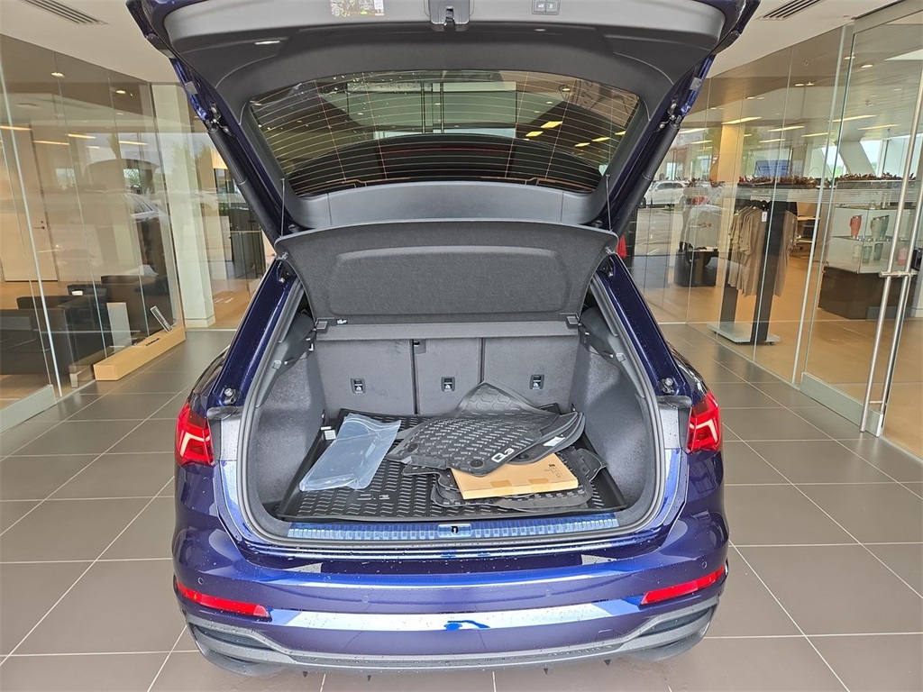 2025 Audi Q3 Premium S line photo 23