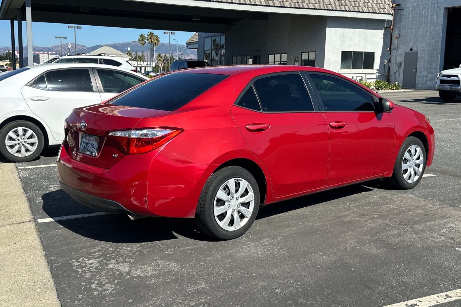 2015 Toyota Corolla LE photo 2