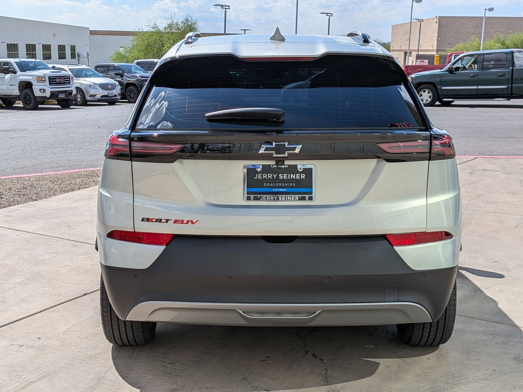 2023 Chevrolet Bolt EUV photo 4