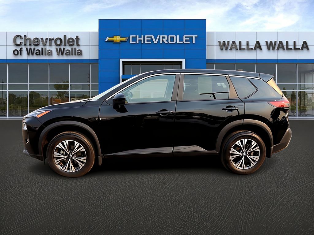 2023 Nissan Rogue SV photo 4