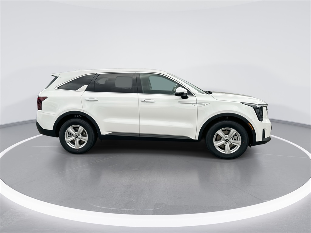 2025 Kia Sorento LX photo 8