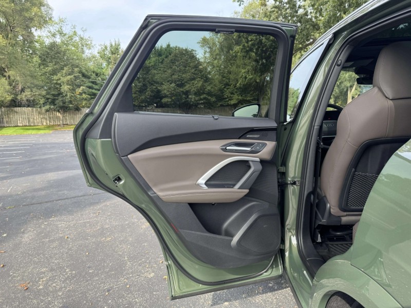 2025 Audi Q5 2.0T Premium Plus photo 14