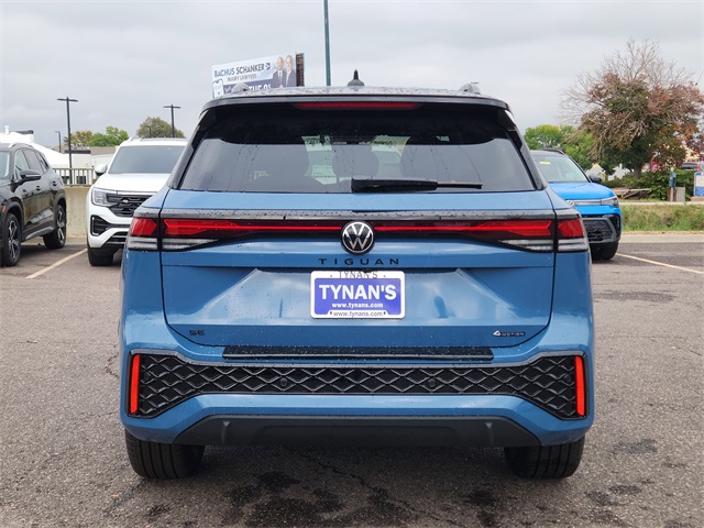 2025 Volkswagen Tiguan SE R-Line Black photo 4