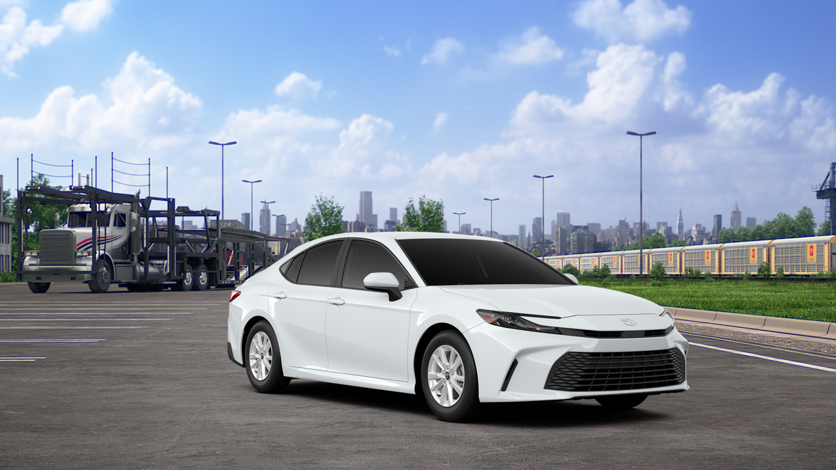 2025 Toyota Camry LE photo 14