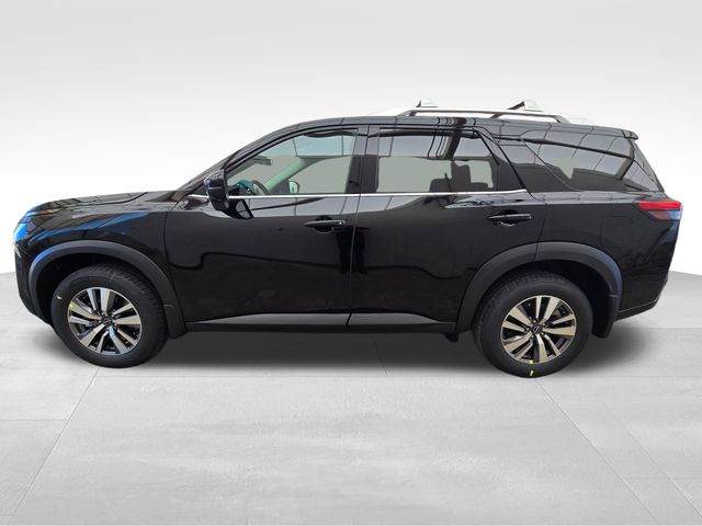 2025 Nissan Pathfinder SL photo 2