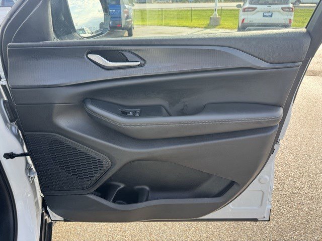 2024 Jeep Grand Cherokee Altitude photo 33