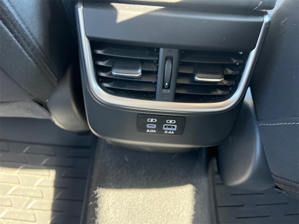 2024 Subaru Outback Premium photo 22