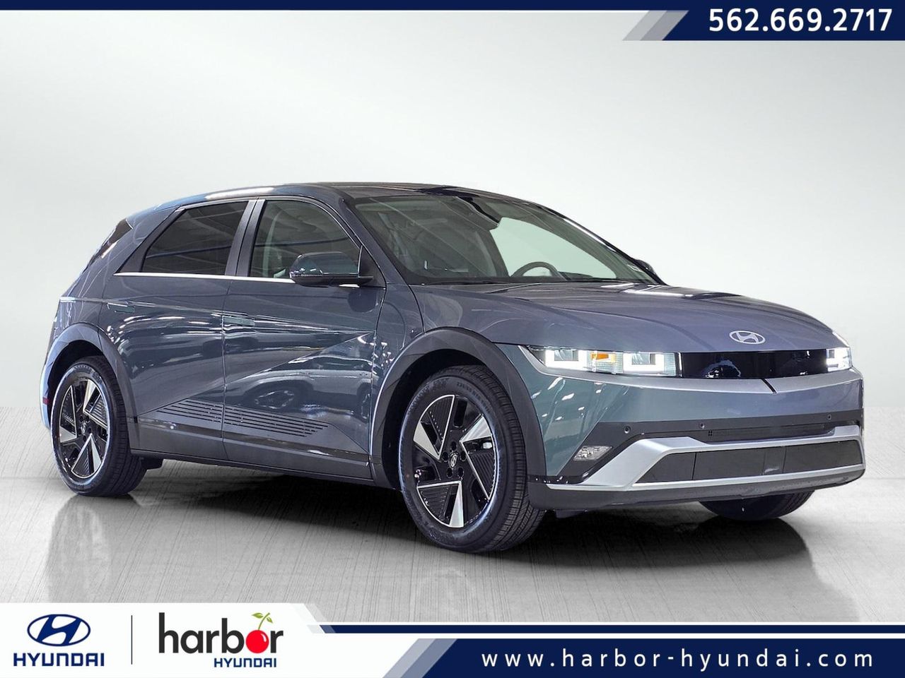 2026 Hyundai IONIQ 5 SE's photo