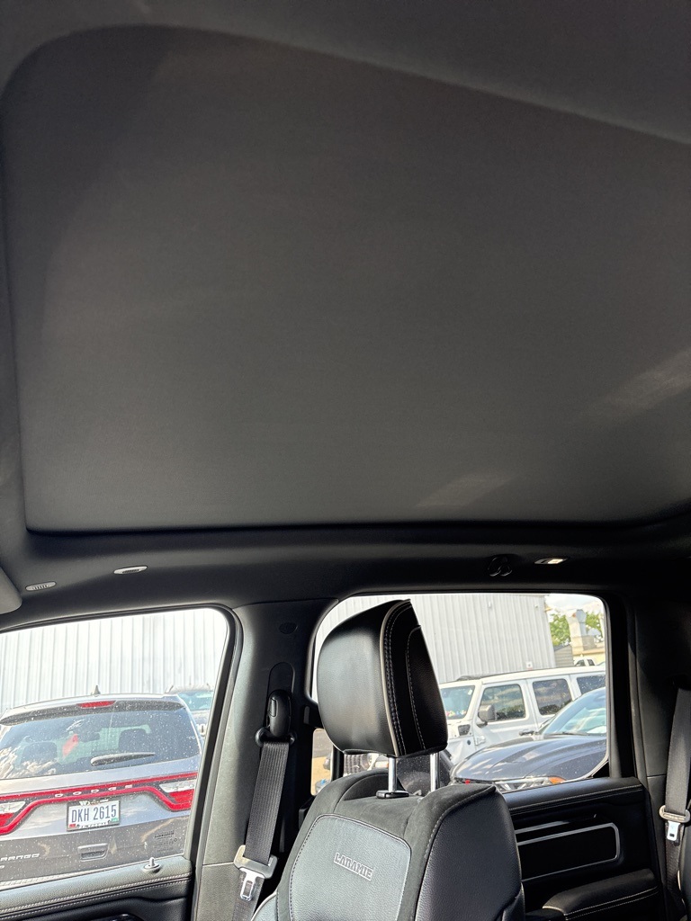 2022 Ram 1500 Laramie photo 2