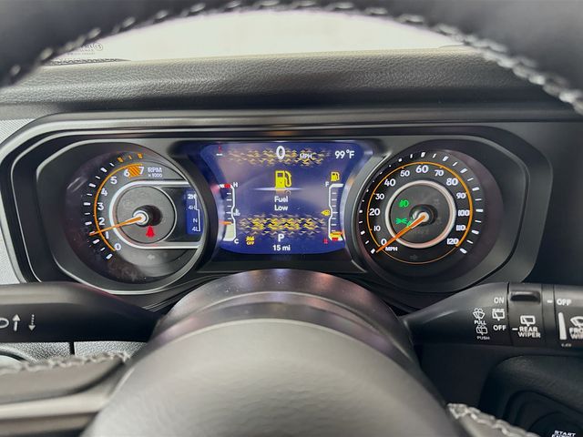 2025 Jeep Wrangler photo 12