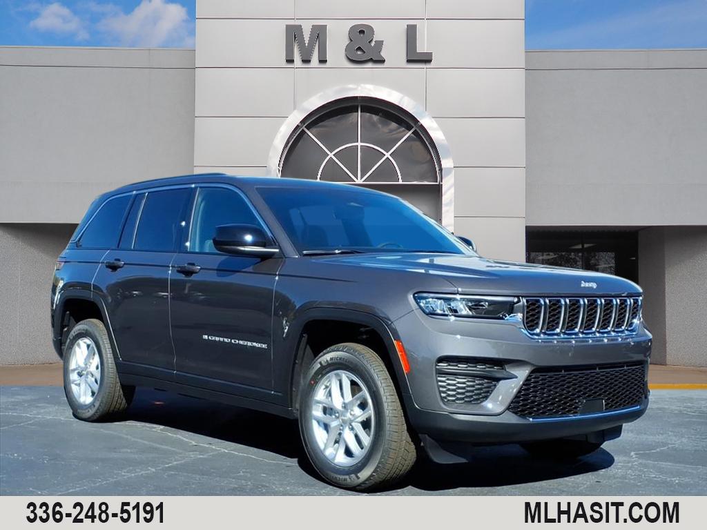 2025 Jeep Grand Cherokee Laredo's photo