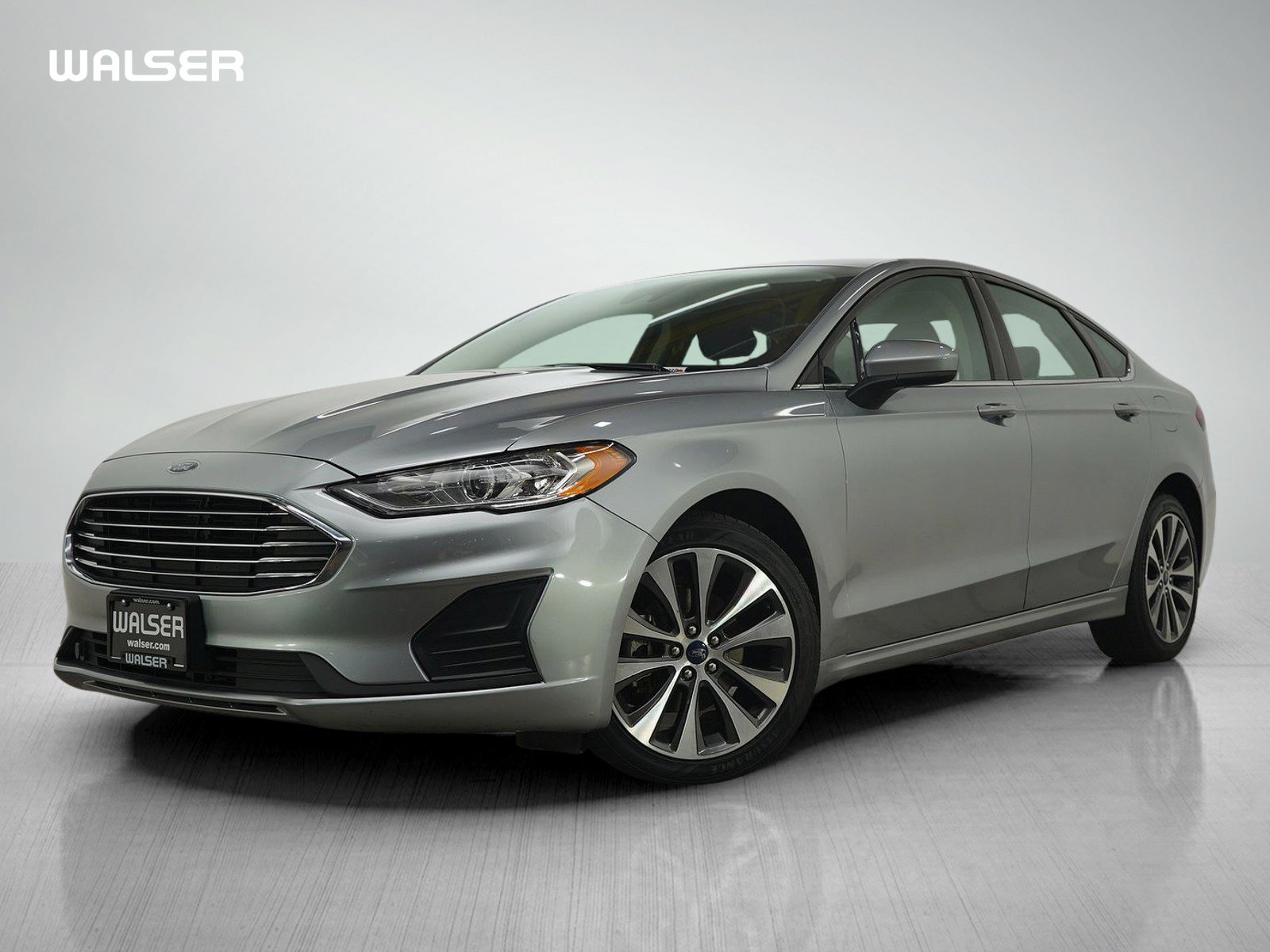 2020 Ford Fusion SE's photo