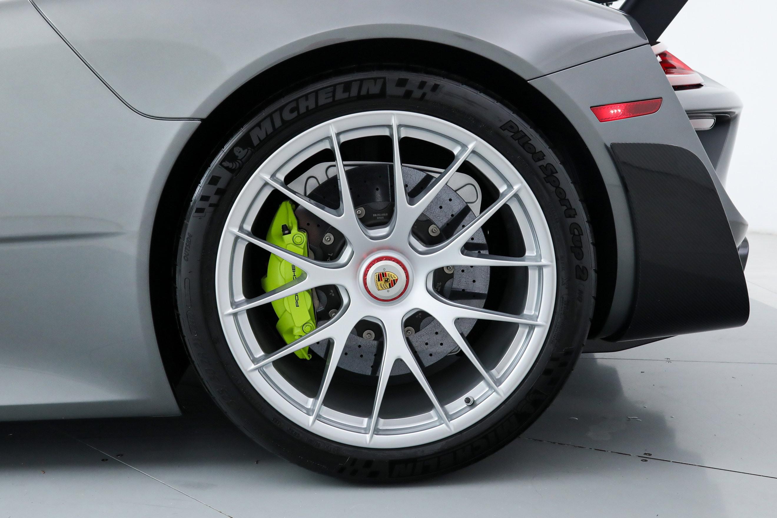 2015 Porsche 918 Spyder photo 44