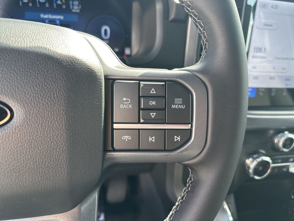 2025 Ford F-150 XLT photo 18