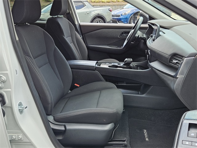 2023 Nissan Rogue S photo 14