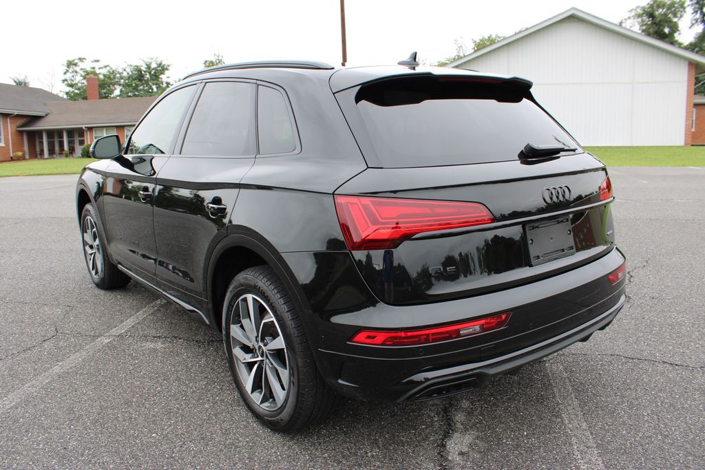 2024 Audi Q5 45 S line Premium photo 4