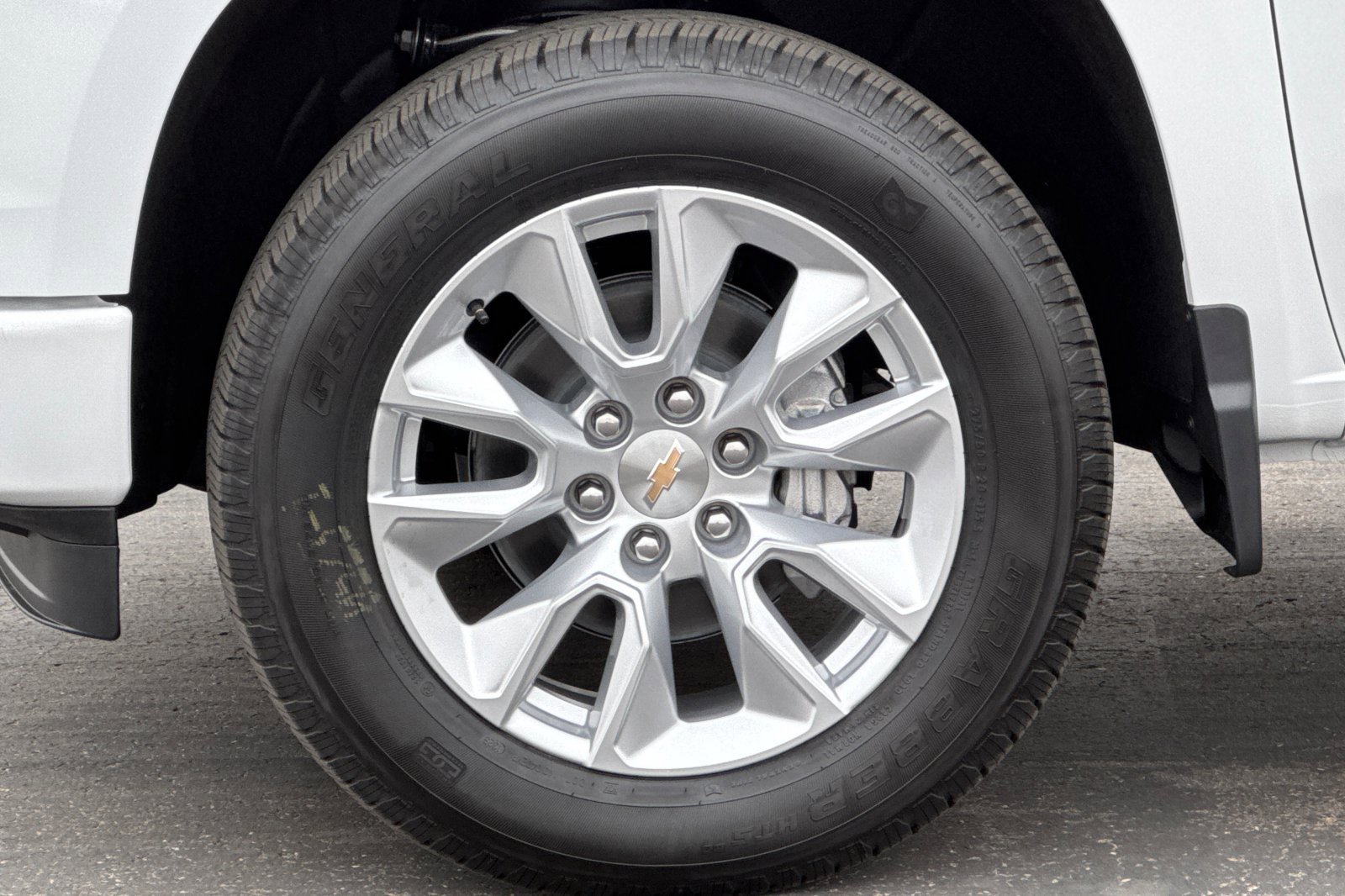 2025 Chevrolet Silverado 1500 Custom photo 24