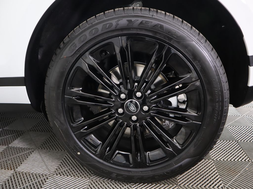 2025 Land Rover Range Rover Evoque S photo 28