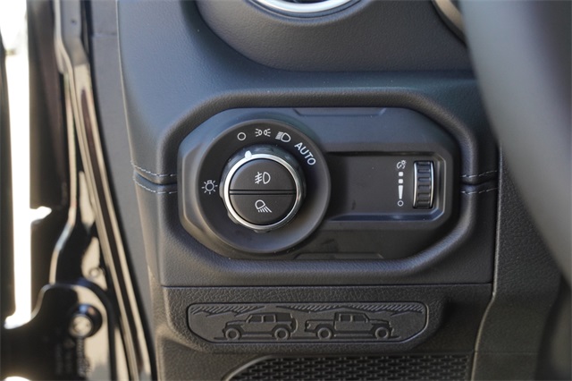 2025 Jeep Gladiator Sport photo 19