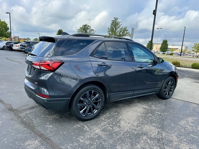 2023 Chevrolet Equinox RS photo 3