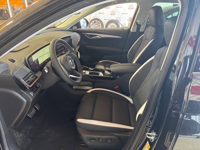 2025 Buick Envision Sport Touring photo 3
