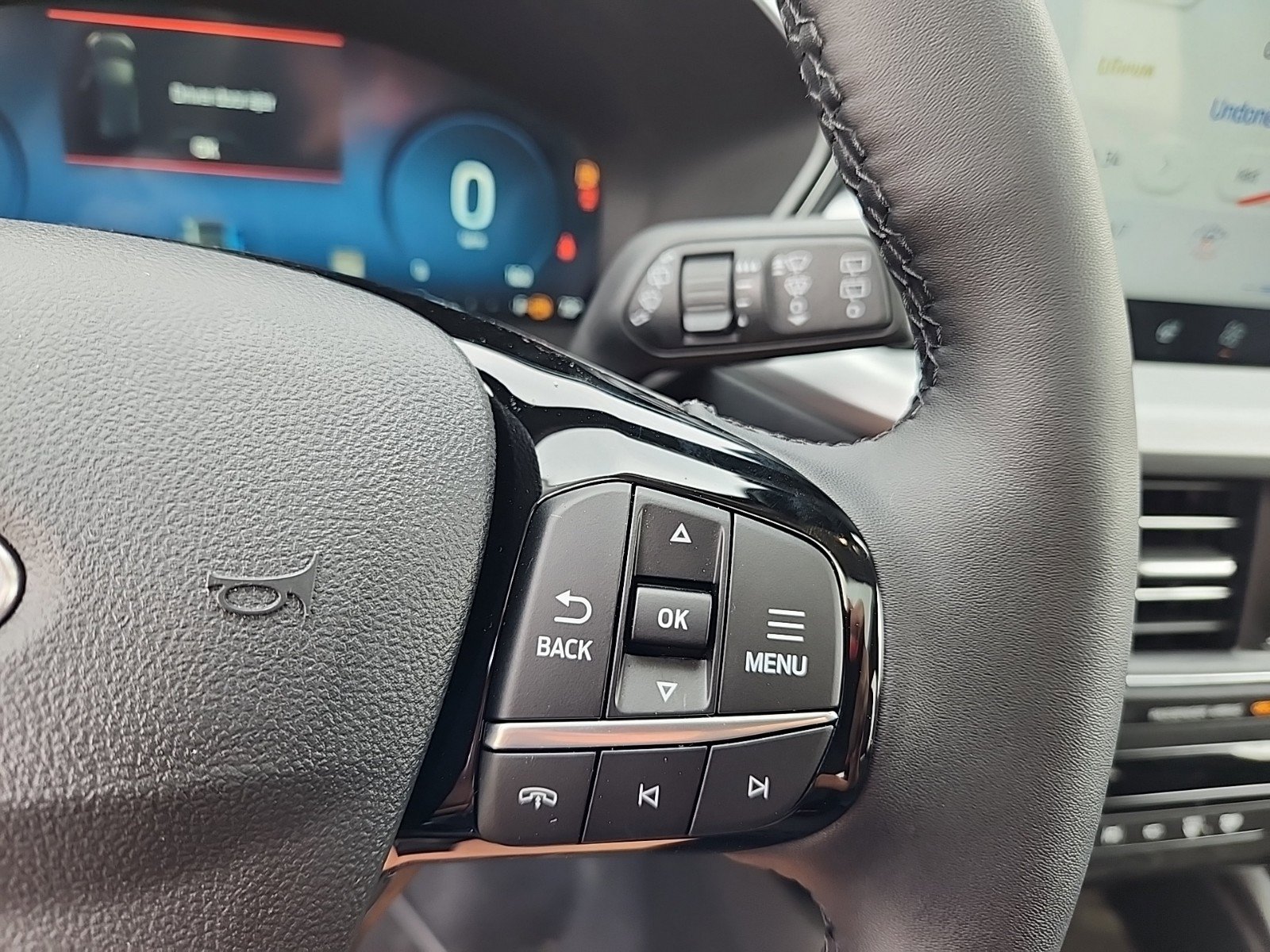 2024 Ford Escape Plug-In Hybrid photo 12