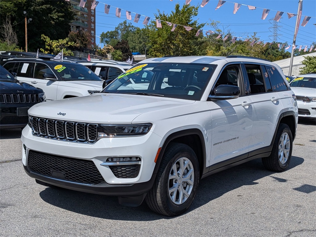 2023 Jeep Grand Cherokee Limited's photo