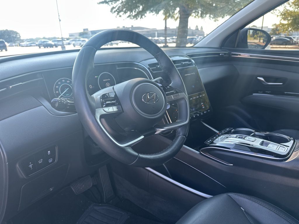 2024 Hyundai Tucson Hybrid Limited photo 2