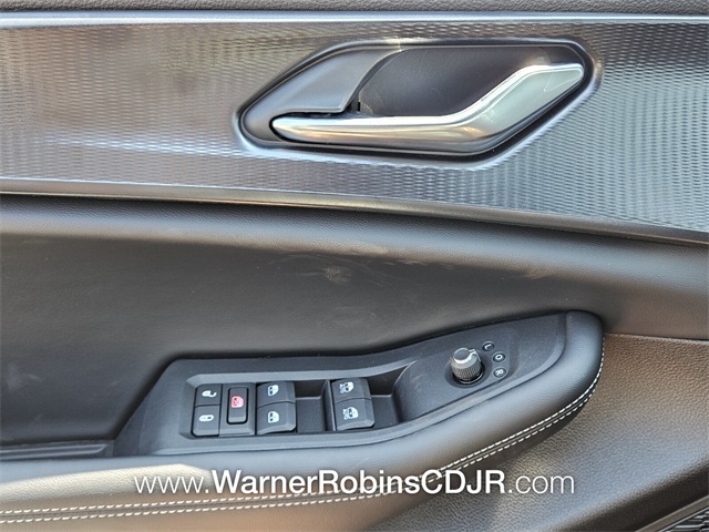 2025 Jeep Grand Cherokee Laredo photo 26