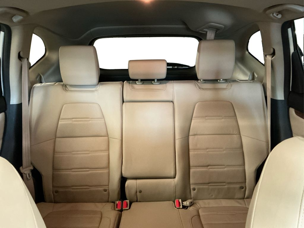 2018 Honda CR-V Touring photo 10