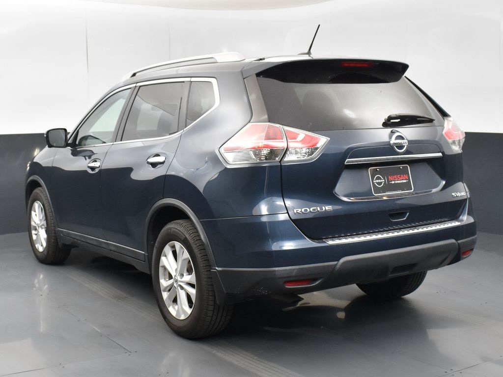 2016 Nissan Rogue SV photo 4