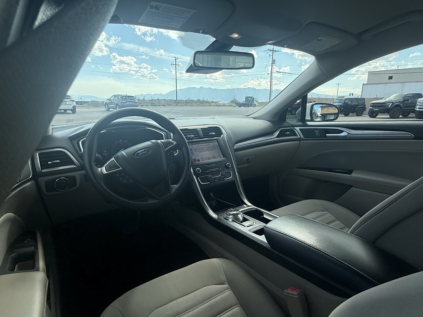 2019 Ford Fusion SE photo 8